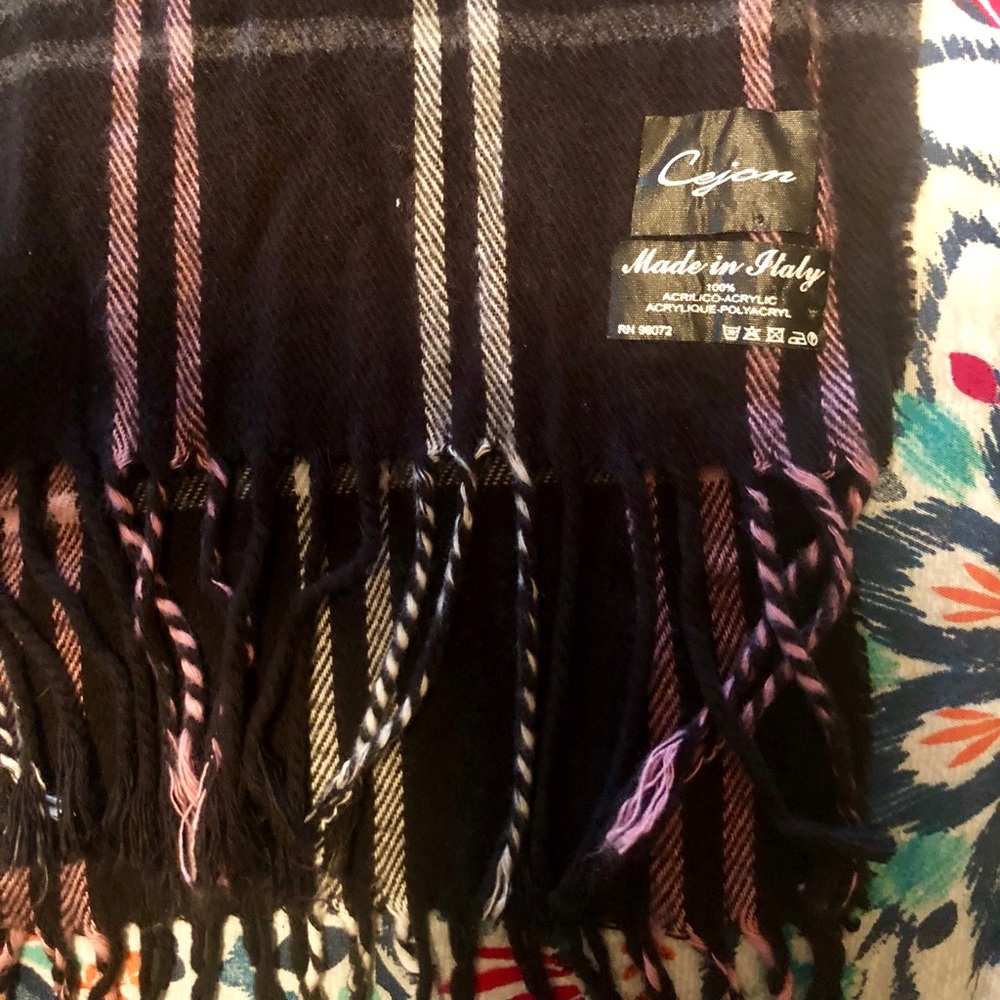 Cejon Scarf